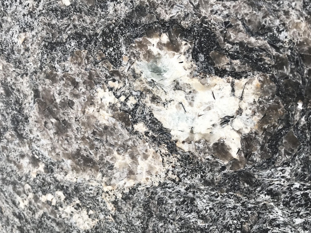 Metallicus Гранит, Белый, Желтый, Серый