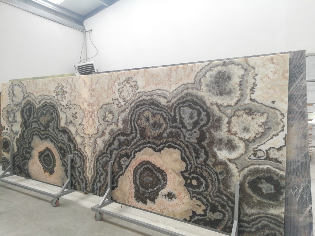  Black Onyx 20 mm Оникс, Черный, Коричневый, Оранжевый