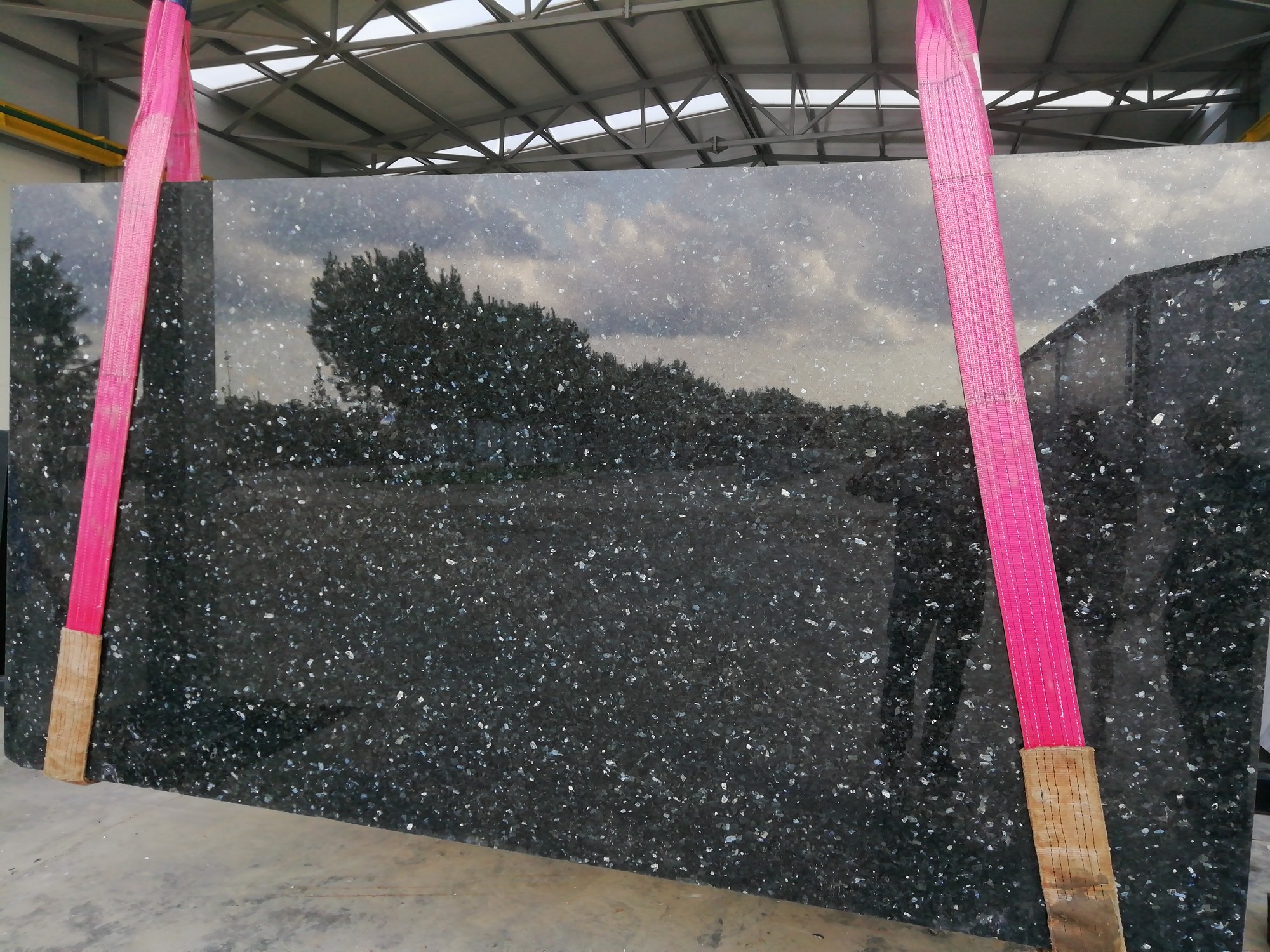  Emerald Pearl 20 mm Гранит, Черный